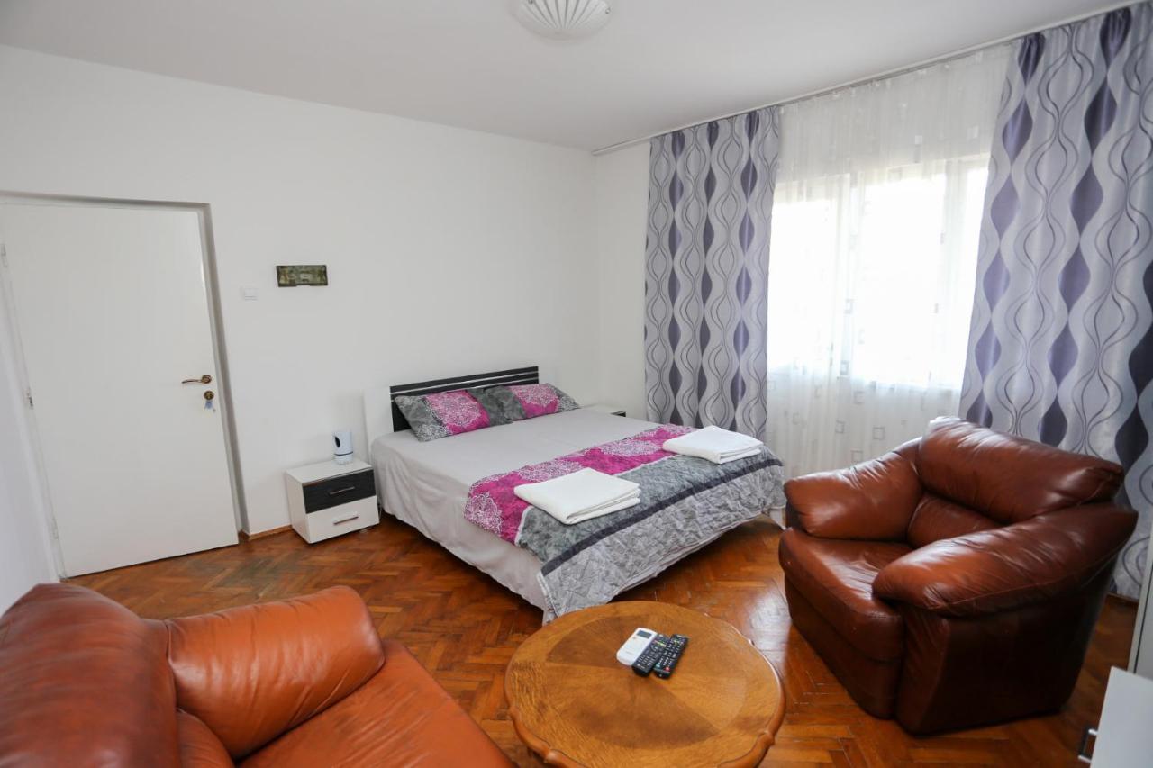 Ferienwohnung Smjestaj Djurdjevic Herceg Novi Exterior foto